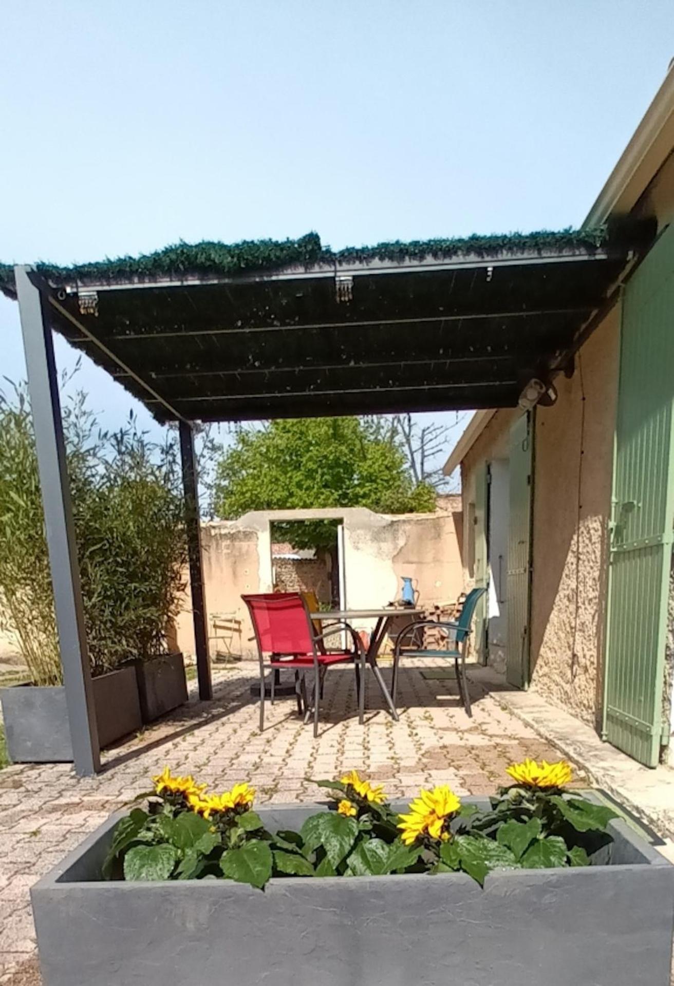 Gite Des Laquets Sérignan-du-Comtat Exterior foto